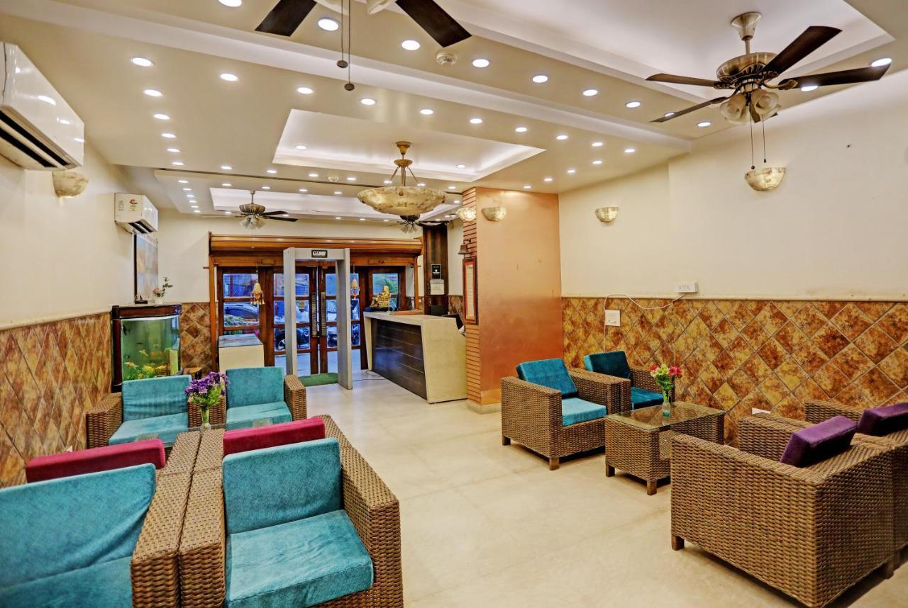 Staybook Hotel Atlanta New Delhi Train Station エクステリア 写真