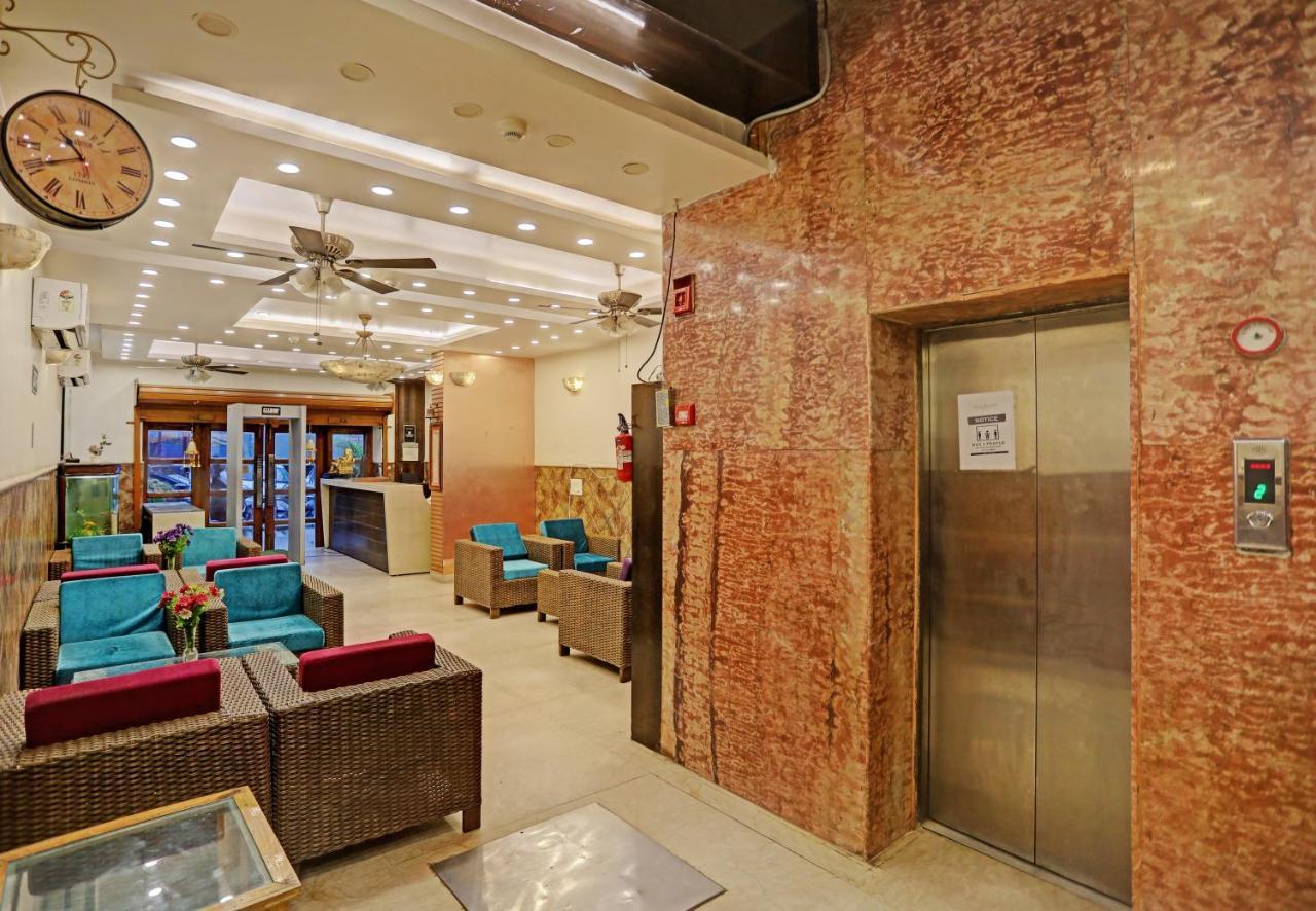 Staybook Hotel Atlanta New Delhi Train Station エクステリア 写真